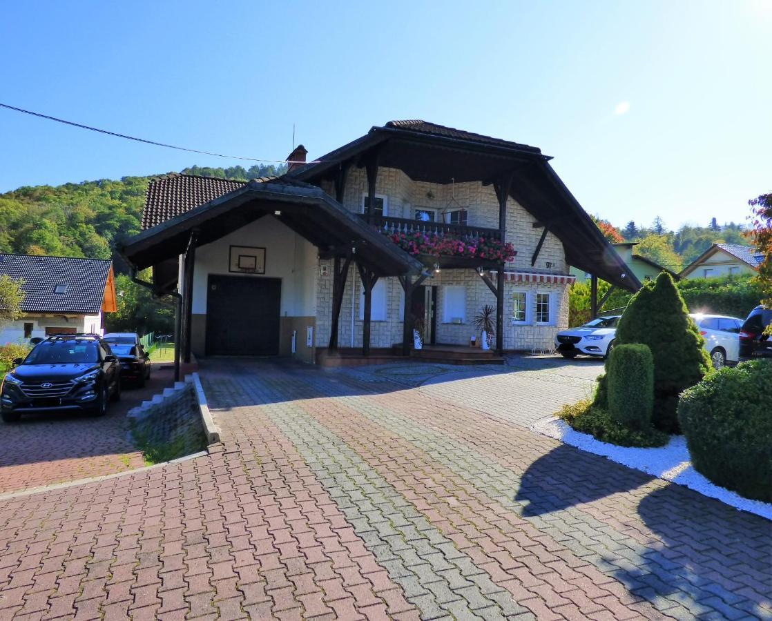 Pokoje Pod Szyndzielnia Bielsko-Biała Kültér fotó